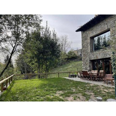 Casa en el Pirineo - MOLLÓ