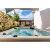 CASA MARIO-charming stone house with jacuzzi