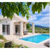 Casa O' - Neues Ferienhaus mit großer Terrasse und privatem Swimmingpool