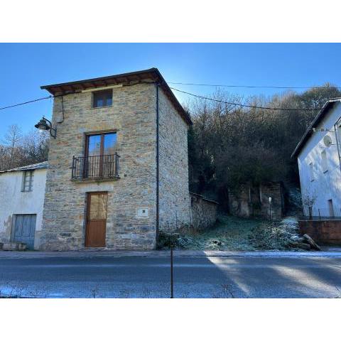 Casa rural LA TORRE recién rehabilitada.