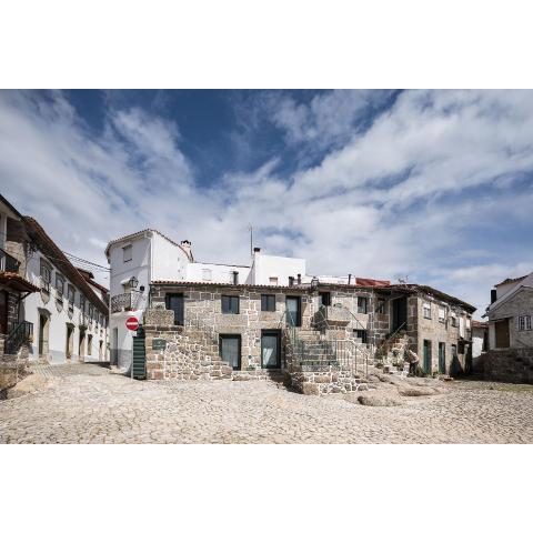 Casas Rossio by Casas com Estória Boutique Houses