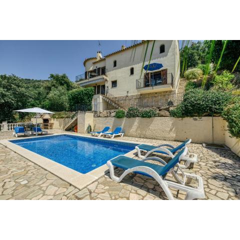 Castell Mirto - villa private pool