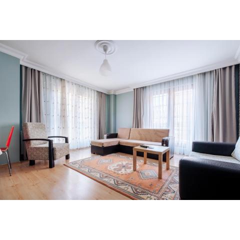 Central Modern Flat 7 min to Metropol Mall