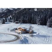 Chalet mit Kino und Jacuzzi in Gsteig b. Gstaad