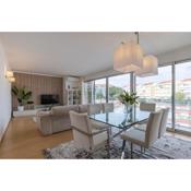 Charm 3BDR Apartment W/Balcony by LovelyStay