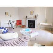 Charming 2 bed apartment in the centre of Burford