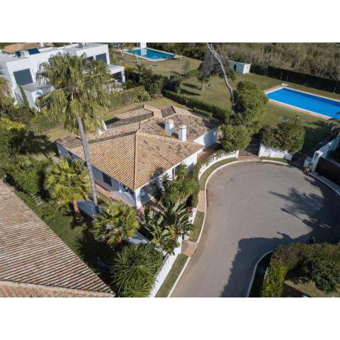 Charming 4bedroom Villa in Los Monteros Beach