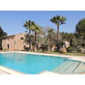 Charming Villa with Pool in Algaida