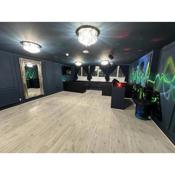 City CTR DJ party apartment - ibiza suite