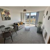 Cosy River Penthouse 2 Bedroom Apartment
