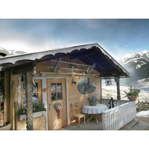 Cozy Chalet in Karr sten with Forest Near