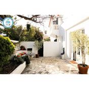 Cushy Apartment with garden in Estoril