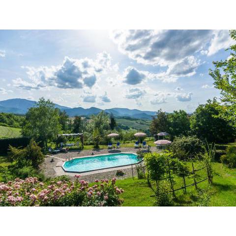 Delightful Holiday Home in Cagli with Shared Swimming Pool