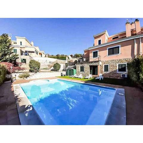 Detached house in the golf course 5 min to Girona