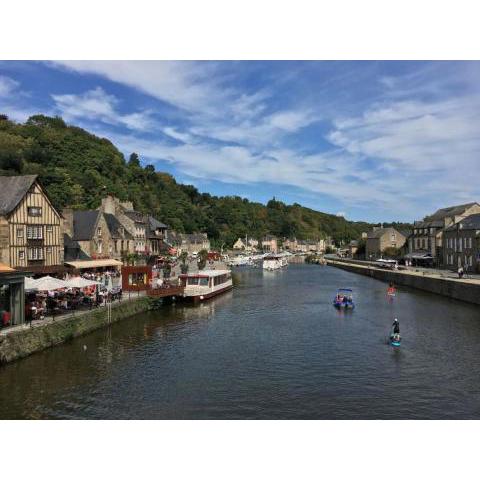 Dinan -La Petite Madeleine - cosy townhouse walking distance from restaurants