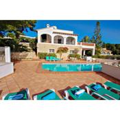 Dos Chicas - sea view villa with private pool in Moraira