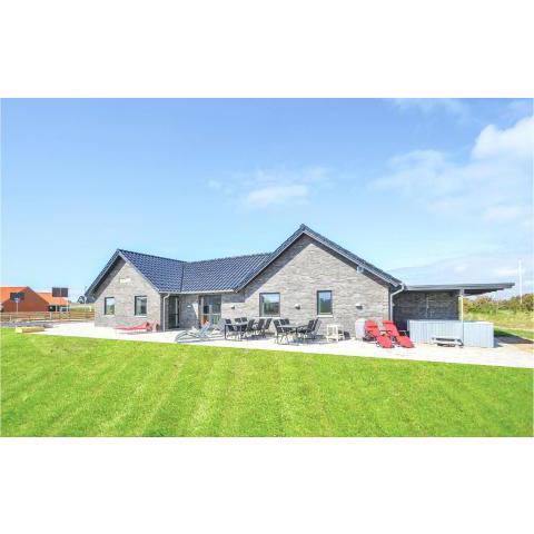 Eight-Bedroom Holiday Home in Vestervig