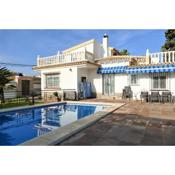 El Descanso - by Costadelsolholiday FAMILY VILLA BY MARINA heated private pool!