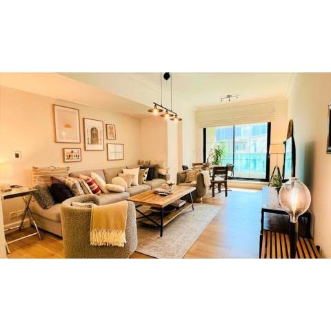 Elegant 2Bedroom with Balcony in Dubai Marina