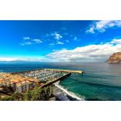 First line beach front 2 bedroom apartment Los Gigantes