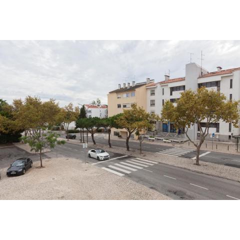 FLH Cascais Homey Apartment with Balcony