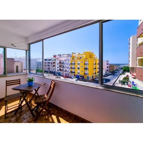 FLH Faro Spacious Flat with Balcony