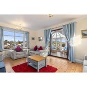 Four Oaks - Sea Views, Parking, Enclosed Garden, Dog Friendly