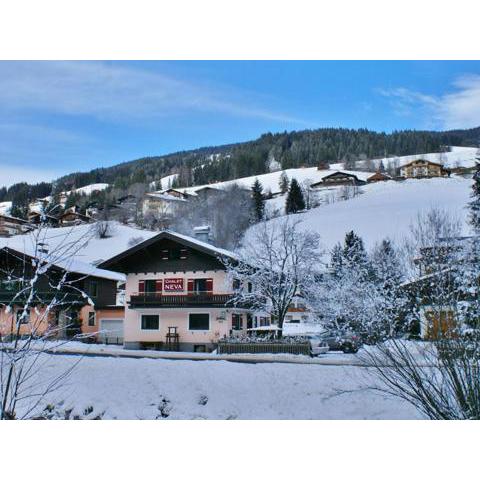 Furnished Chalet in Saalbach Hinterglemm with Sauna