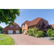 Gemütliches Ferienhaus in Schwittersum mit Grill, Terrasse und Garten und Panoramablick