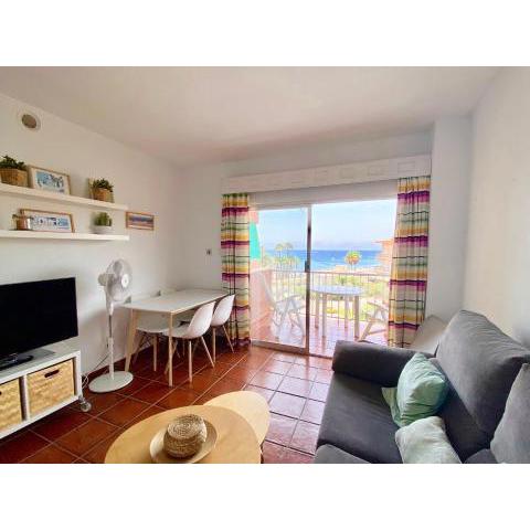 Genial apartamento en 1a Línea de Playa con Piscina