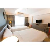 Grand Tower Inn Sathorn Hotel - SHA Plus