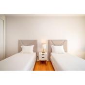 GuestReady - Contemporary white in Lisbon