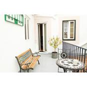 Historical Centre Terrace AirCon by LD Apartments