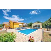Holiday home Strmac 25 with Outdoor Swimmingpool