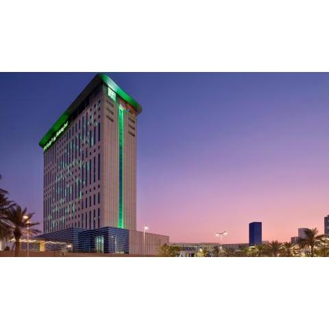 Holiday Inn & Suites - Dubai Festival City Mall, an IHG Hotel