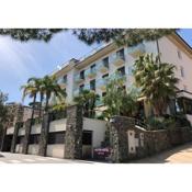 Hotel Ariston & Apartments