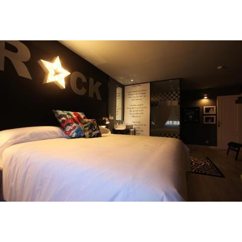 Hotel Rock Star