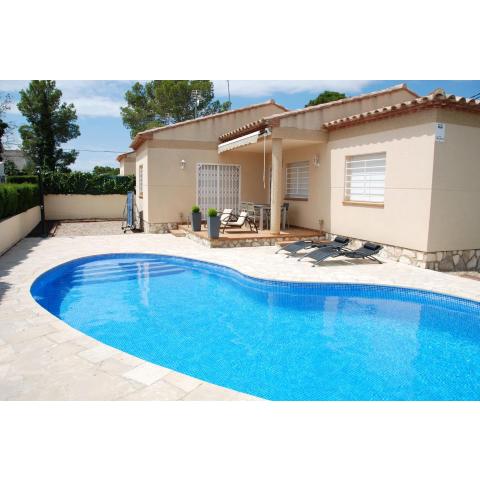 House with 3 bedrooms in Les Tres Cales with private pool enclosed garden and WiFi 800 m from the beach