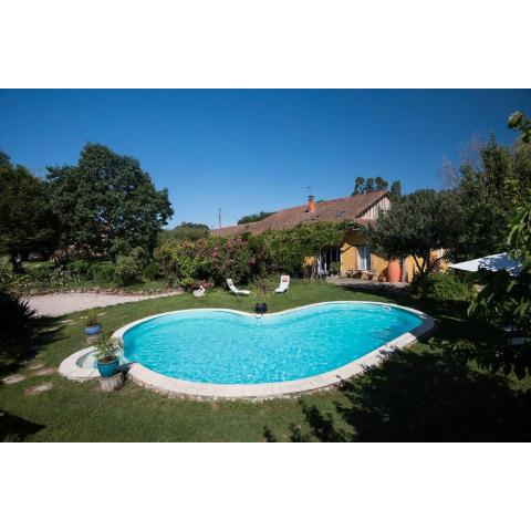 Idyllic fermette near Marciac- 8 people entire property