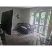 Immaculate 1-Bed Apartment in Woodford Green