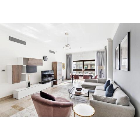 Insta-worthy apartment with Fairmont Beach Access