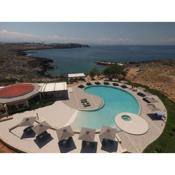 Kavos Hotel & Suites