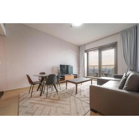 KeyHost - Elegant 1BR at Sparkle Tower Dubai Marina - K2630