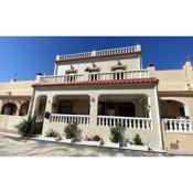 La Marina Beautiful 4 bedroom house