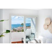 La Riviera - Stunning apartment by the beach