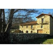 La Torre del Molino es una casa rural ubicada sobre un antiguo molino