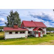 Lappish Summerhouse by the River