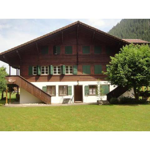 Lenk,Berner Oberland,Ferienwohnung 4 Bett, Kinderfreundlich,TraumpanoramaLenk