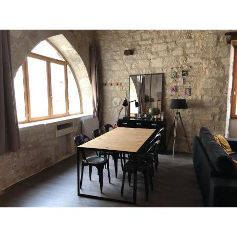 Loft de charme centre de Montcuq