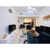 Lovely 2 BR flat in Dubai Marina